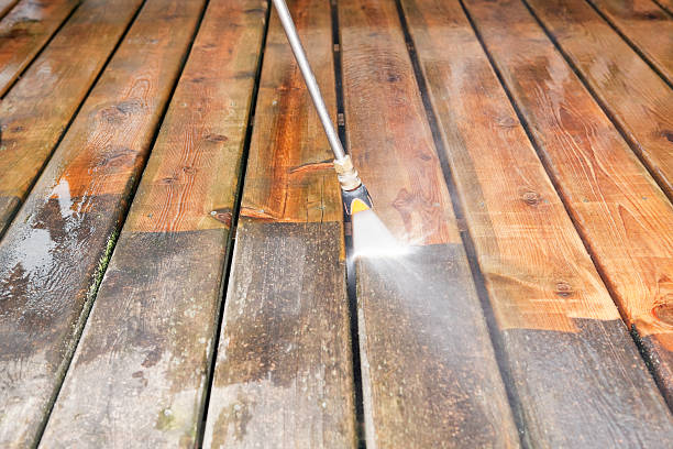 Best Deck Pressure Washing  in West Unity, OH